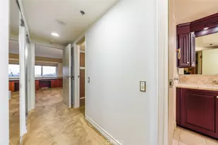 525 E Seaside Way, Long Beach, CA 90802 - Photo 21