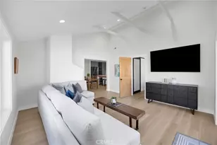 8326 Fontainbleau Way, Cypress, CA 90630 - Photo 21