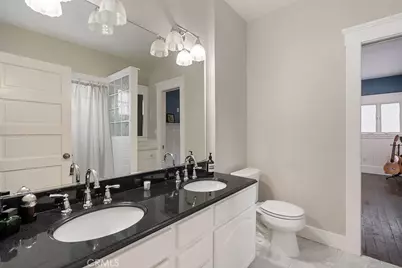 637 E Van Bibber, Orange, CA 92866 - Photo 11