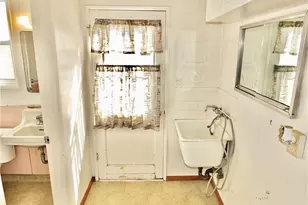 15845 Sharonhill Dr, Whittier, CA 90604 - Photo 17