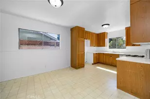 19016 Schoenborn, Northridge, CA 91324 - Photo 11