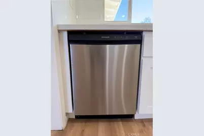 2432 Larchmont, Santa Ana, CA 92706 - Photo 7