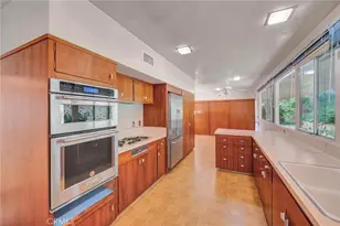 574 S Chaparro, Covina, CA 91724 - Photo 13