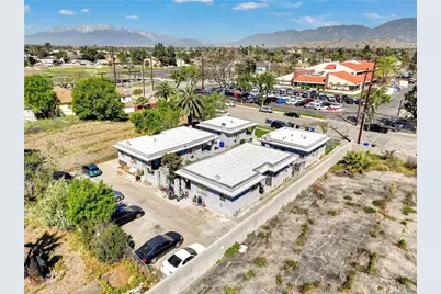 551 W 7th, San Bernardino, CA 92410 - Photo 27