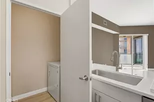 488 E Ocean, Long Beach, CA 90802 - Photo 9