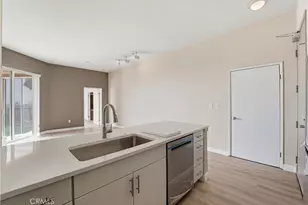 488 E Ocean, Long Beach, CA 90802 - Photo 9