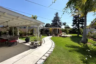 5552 Vonnie, Cypress, CA 90630 - Photo 3