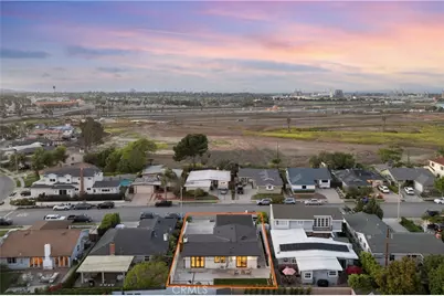 900 Catalina Avenue, Seal Beach, CA 90740 - Photo 39