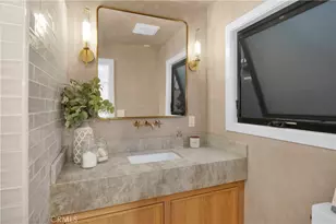 900 Catalina Ave, Seal Beach, CA 90740 - Photo 35