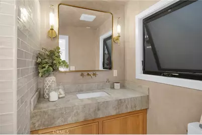 900 Catalina Avenue, Seal Beach, CA 90740 - Photo 23