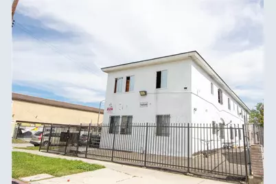 10500 S Broadway, Los Angeles, CA 90003 - Photo 17