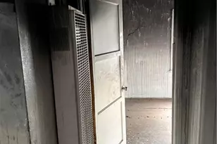 105 W Cypress, Compton, CA 90220 - Photo 15