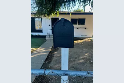 695 W 17th St, San Bernardino, CA 92405 - Photo 23