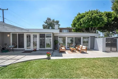 3030 Roxanne Avenue, Long Beach, CA 90808 - Photo 25