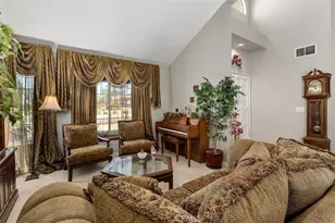 305 Mission Grove, Riverside, CA 92506 - Photo 17