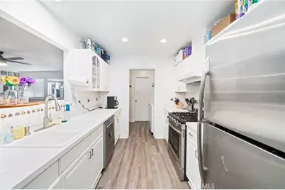 1410 Avenida Del, Corona, CA 92882 - Photo 9