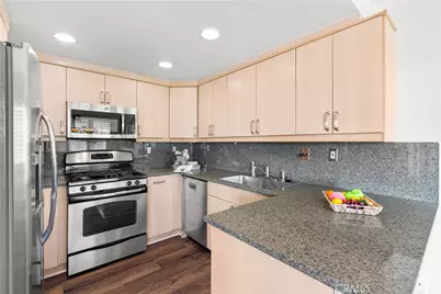 106 N Western #205, San Pedro, CA 90732 - Photo 3