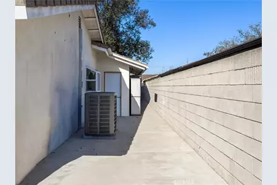 1117 S Arapaho, Santa Ana, CA 92704 - Photo 27
