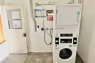 1724 E 1st St, Long Beach, CA 90802 - Photo 31