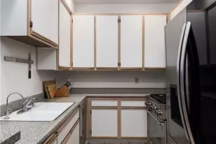 640 W 4th Street, Long Beach, CA 90802 - Photo 7