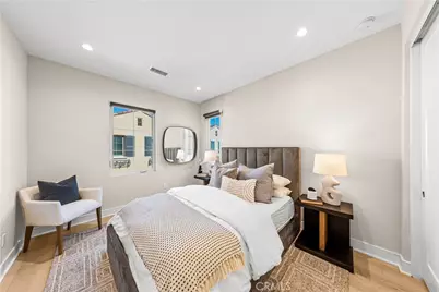 121 Oceano, Irvine, CA 92602 - Photo 19