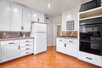 208 N Cornell Ave, Fullerton, CA 92831 - Photo 21