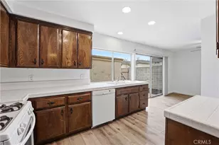 2012 E Figwood Ln, Anaheim, CA 92806 - Photo 11