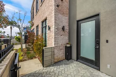 756 W 19th Street #B, Costa Mesa, CA 92627 - Photo 3