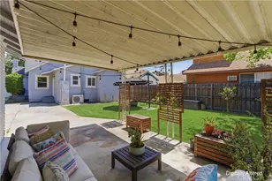 1993 N Marengo Ave, Pasadena, CA 91103 - Photo 27