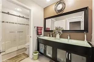 611 E Olive, Burbank, CA 91501 - Photo 9