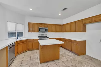 3901 Vicksburg Court, Hemet, CA 92545 - Photo 7