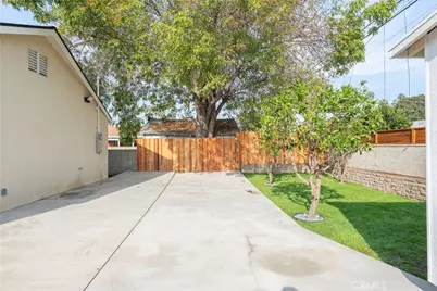 5104 8th Avenue, Los Angeles, CA 90043 - Photo 51