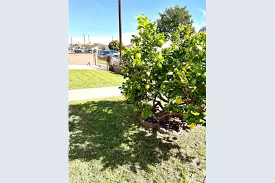 22433 Island, Carson, CA 90745 - Photo 9