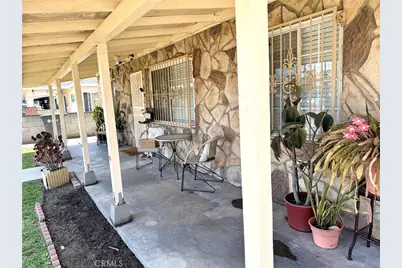 22433 Island, Carson, CA 90745 - Photo 7