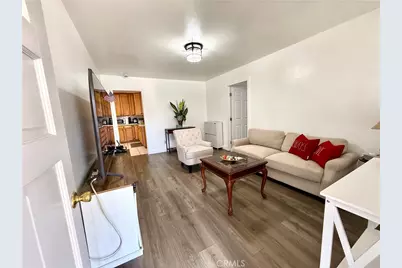 22433 Island, Carson, CA 90745 - Photo 13