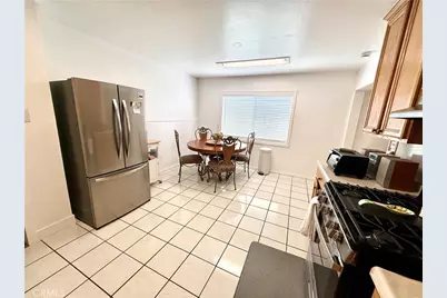 22433 Island, Carson, CA 90745 - Photo 35