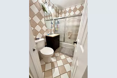 22433 Island, Carson, CA 90745 - Photo 21