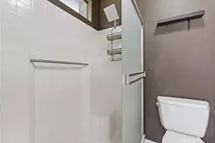 16488 Mountain St, Lake Elsinore, CA 92530 - Photo 15