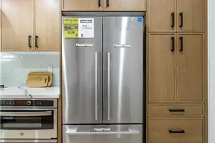 1944 Glendon, Los Angeles, CA 90025 - Photo 33