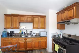 2005 Redding, Rosemead, CA 91770 - Photo 3