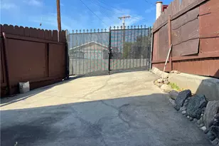 2005 Redding, Rosemead, CA 91770 - Photo 33