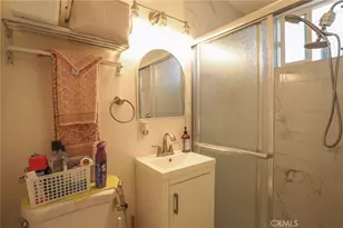 2005 Redding, Rosemead, CA 91770 - Photo 13