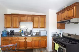 2005 Redding, Rosemead, CA 91770 - Photo 3