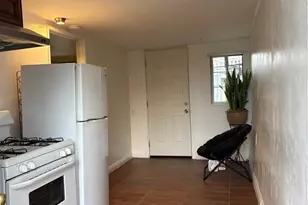 2005 Redding, Rosemead, CA 91770 - Photo 23