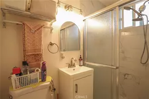 2005 Redding, Rosemead, CA 91770 - Photo 11