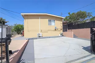 2005 Redding, Rosemead, CA 91770 - Photo 33
