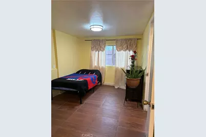 2005 Redding, Rosemead, CA 91770 - Photo 33