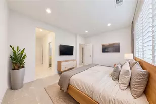 951 E Twill Ct, Anaheim, CA 92802 - Photo 9