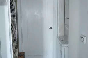 611 W 91st, Los Angeles, CA 90044 - Photo 25