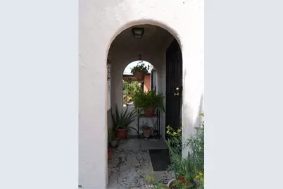 611 W 91st, Los Angeles, CA 90044 - Photo 5